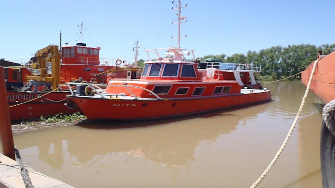 Embarcación de transporte o translado